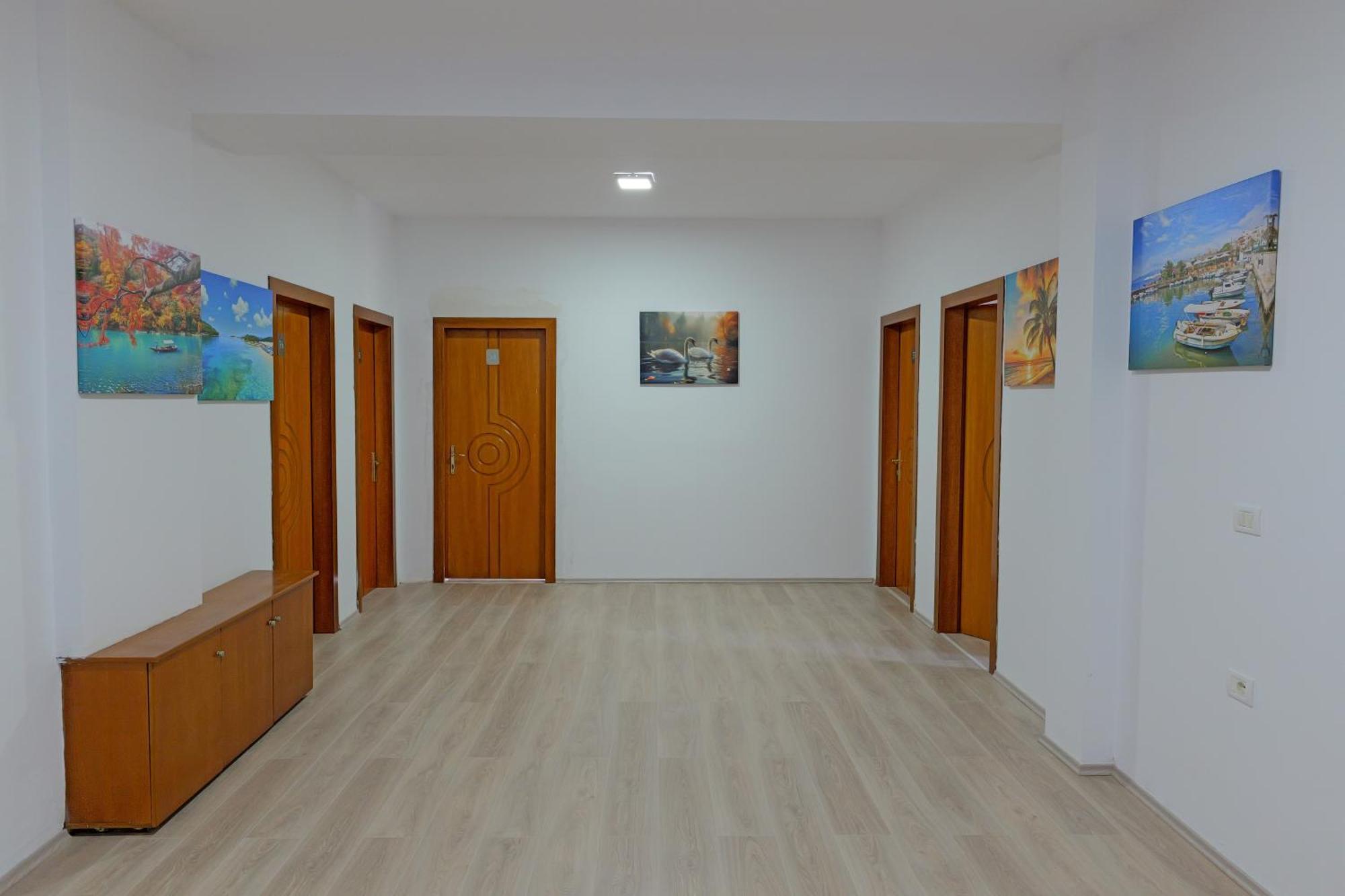 Hotel Holiday Sarande Exterior photo