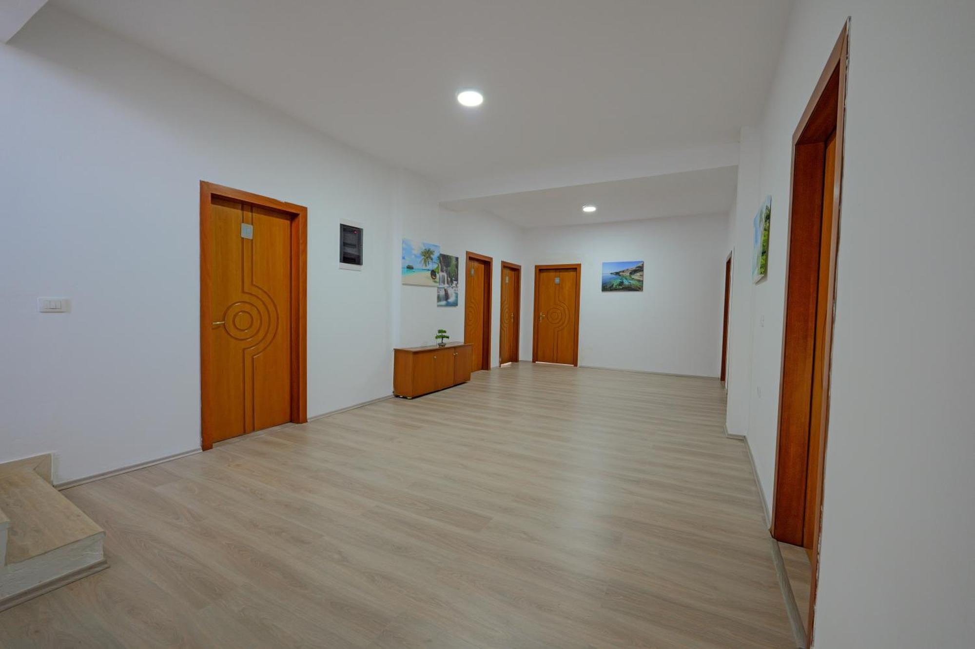 Hotel Holiday Sarande Exterior photo