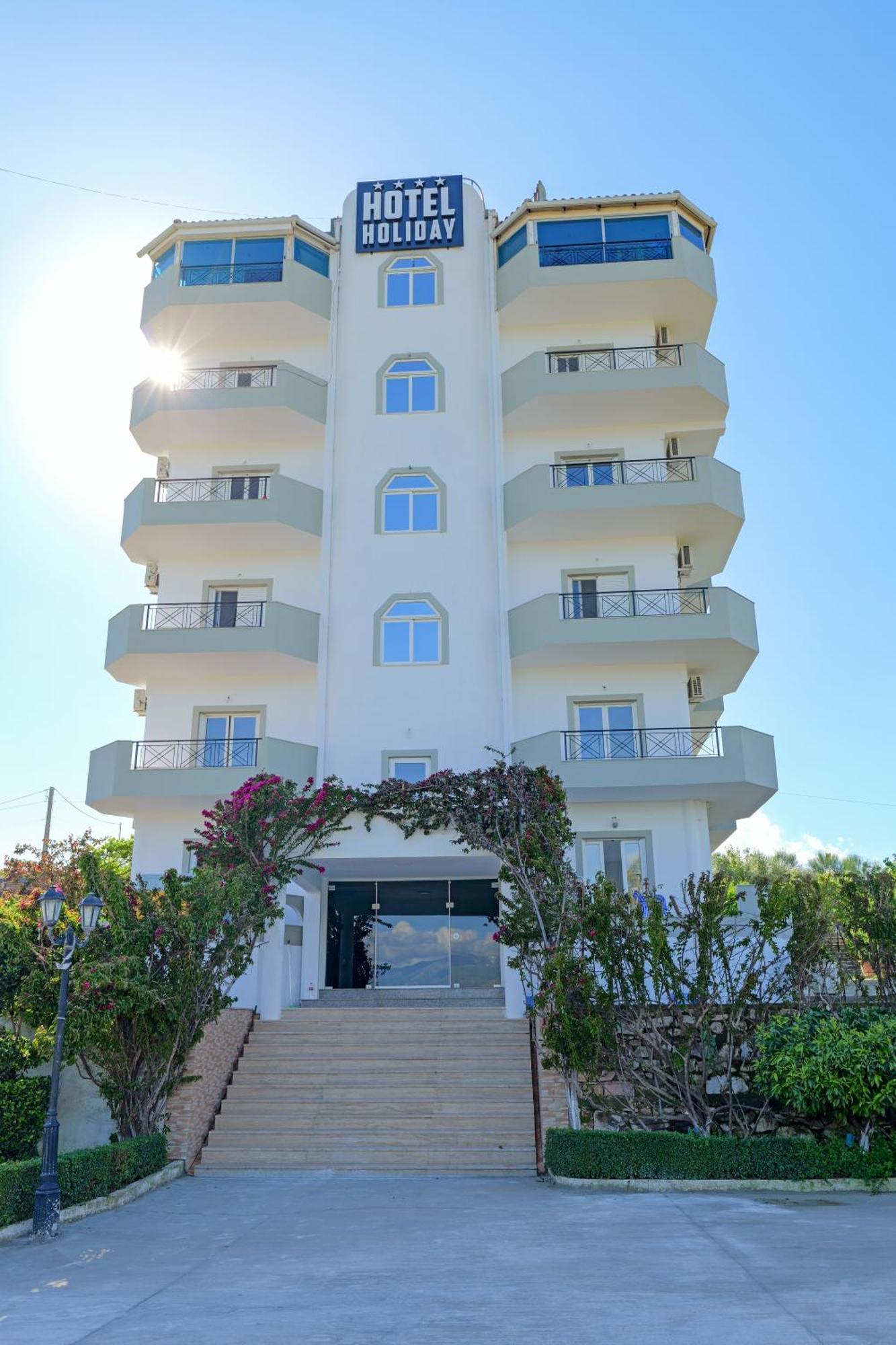 Hotel Holiday Sarande Exterior photo